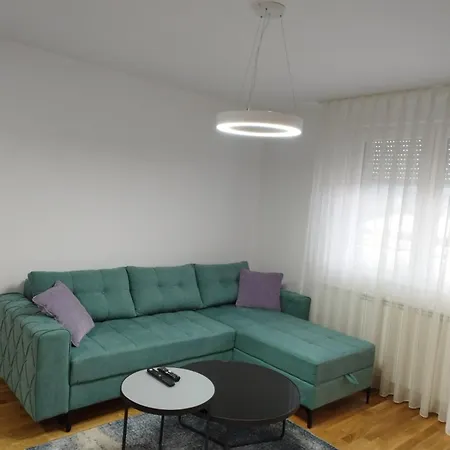 15 Apartament